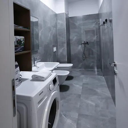 Appartamento Luxury Square 21 Tirana